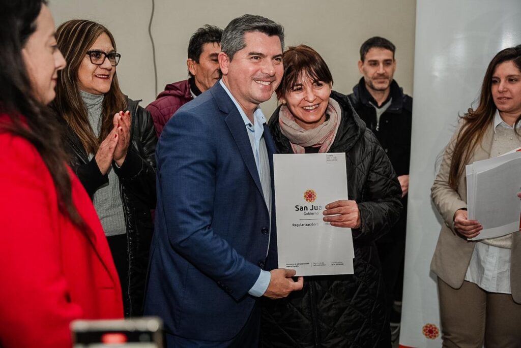 Orrego anunció la pavimentación de una ruta clave en Caucete