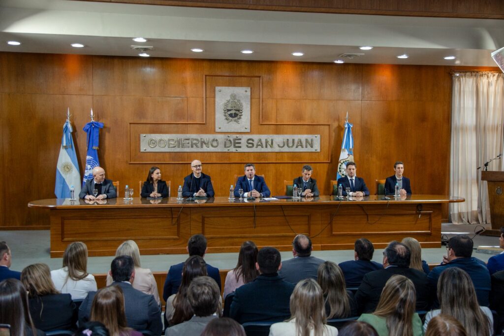 San Juan firmó un convenio con UNICEF para implementar en toda la provincia un programa destinado a niños y adolescentes