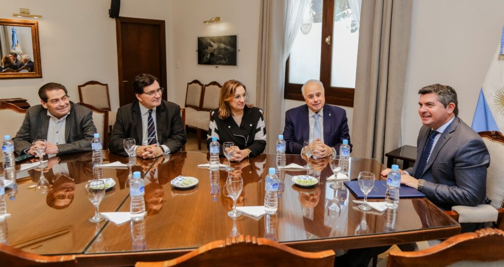 Orrego recibió a las autoridades de la Corte de Justicia