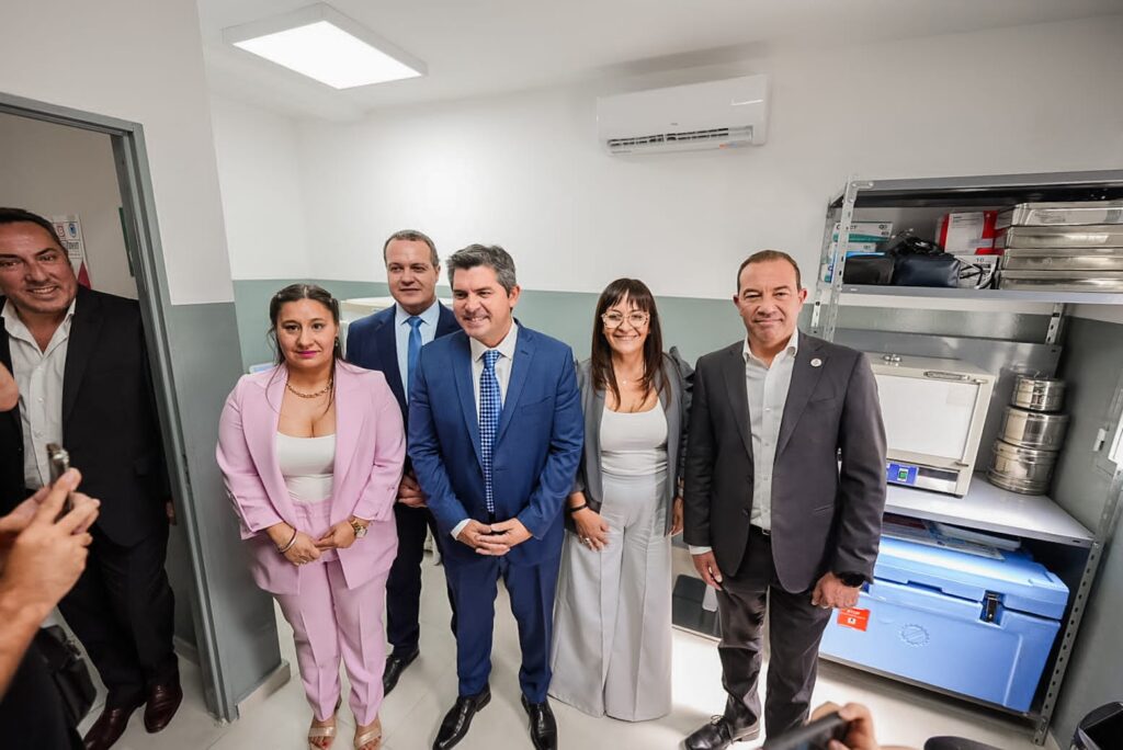 El gobernador Marcelo Orrego inauguró la ampliación y refacción de un Centro de Salud en Chimbas