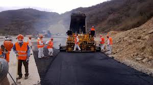 En Rawson y San Martín, el Gobierno comenzó con las obras del Plan de Pavimentos Urbanos