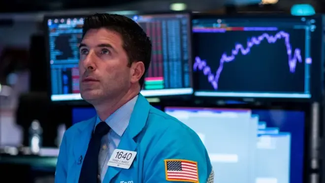 Jornada financiera: las acciones argentinas cayeron hasta 10% en Wall Street en otra rueda de incertidumbre global