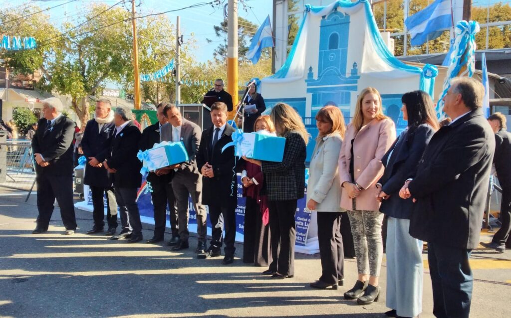 Más de 1.200 niños de los Jardines Municipales de Santa Lucía,