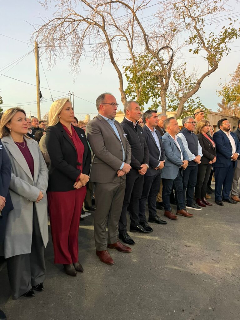 Inauguraron obras de repavimentación en una importante villa de Rivadavia