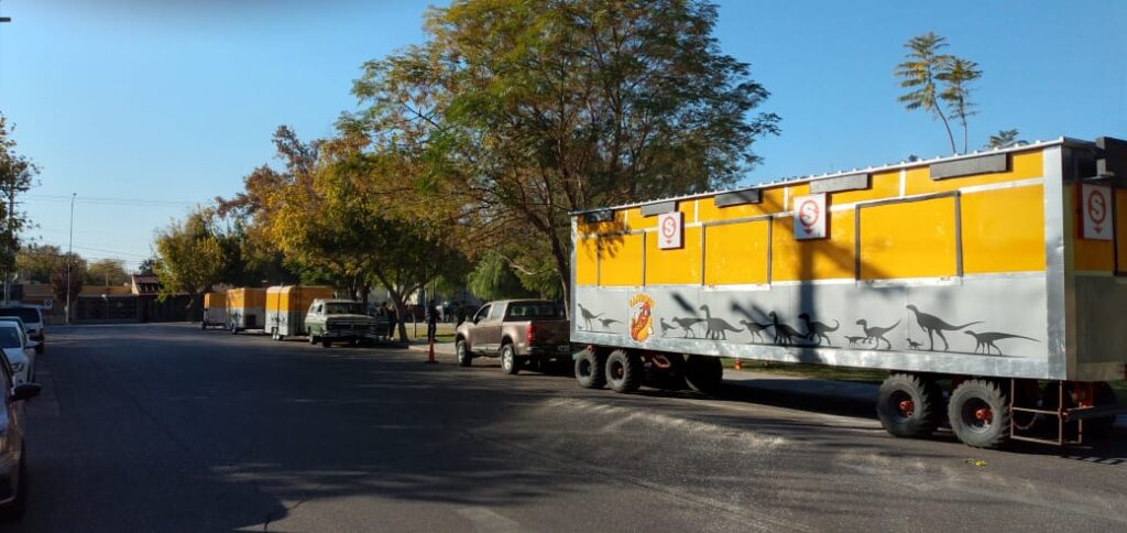 CALENTITOS LOS PANCHOS!!! Hoy viernes, reabren los carros pancheros.